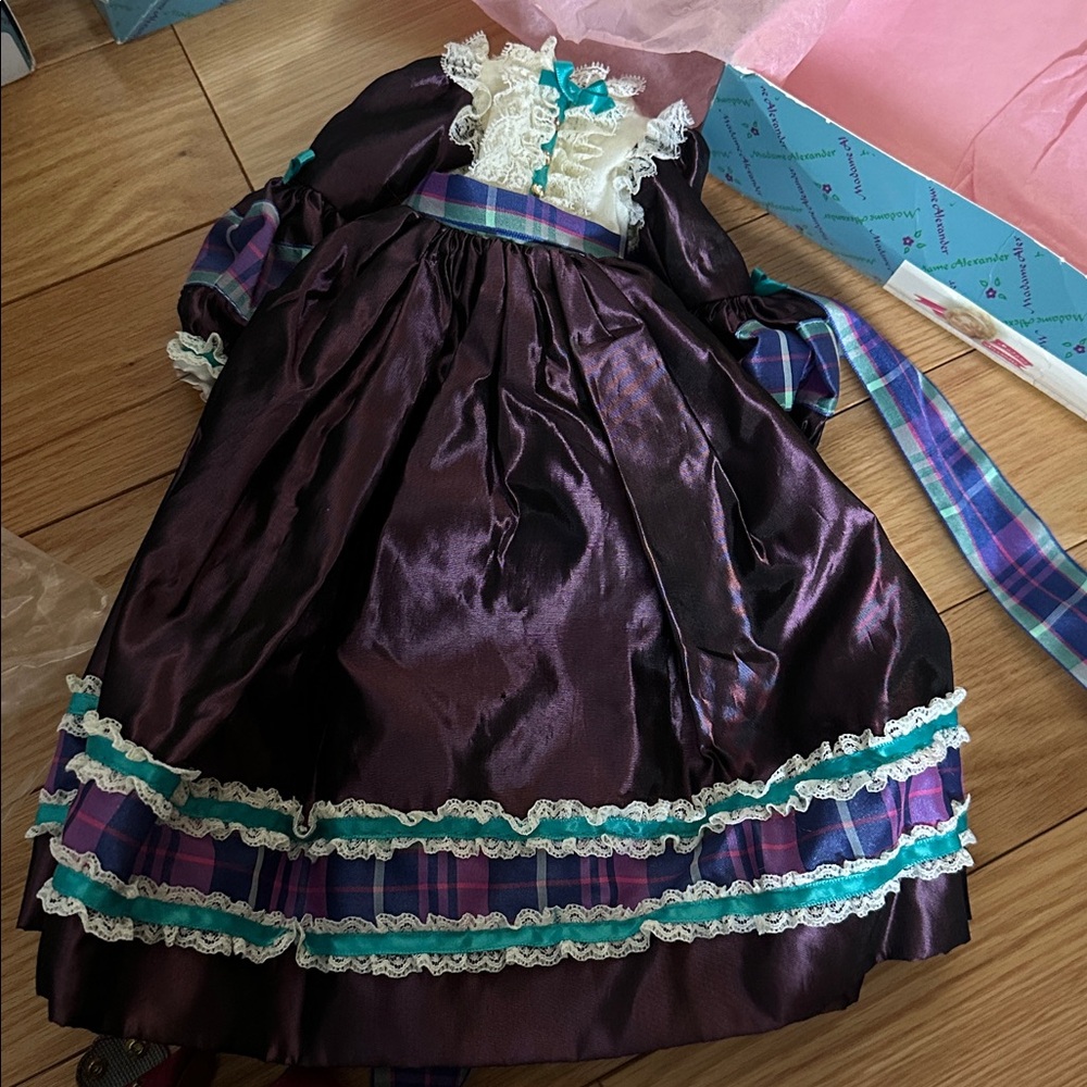 Madame Alexander Little Women Amy’s Holiday Dress